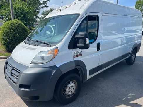 Used 2018 RAM ProMaster 2500 w/ Interior Convenience Group FWD image 3