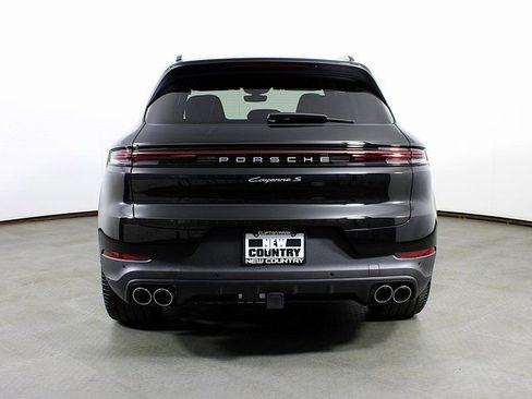 New 2025 Porsche Cayenne S image 6