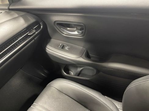 Used 2023 Honda HR-V EX-L image 27