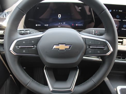 New 2027 Chevrolet Equinox LT AWD/4WD image 11