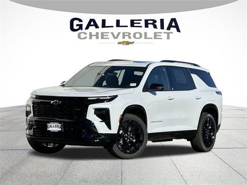 New 2026 Chevrolet Traverse RS image 2