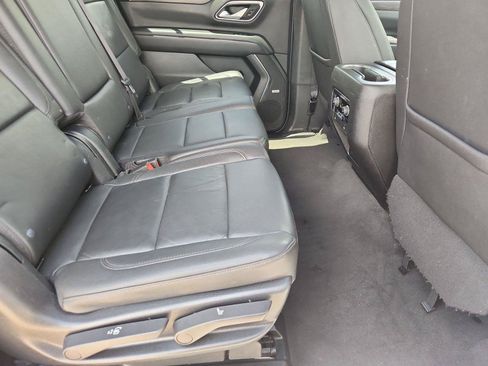 Used 2022 Chevrolet Suburban Z71 AWD/4WD image 26