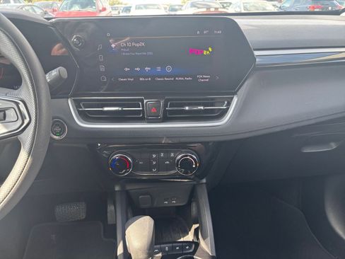 Used 2025 Chevrolet TrailBlazer LT image 18