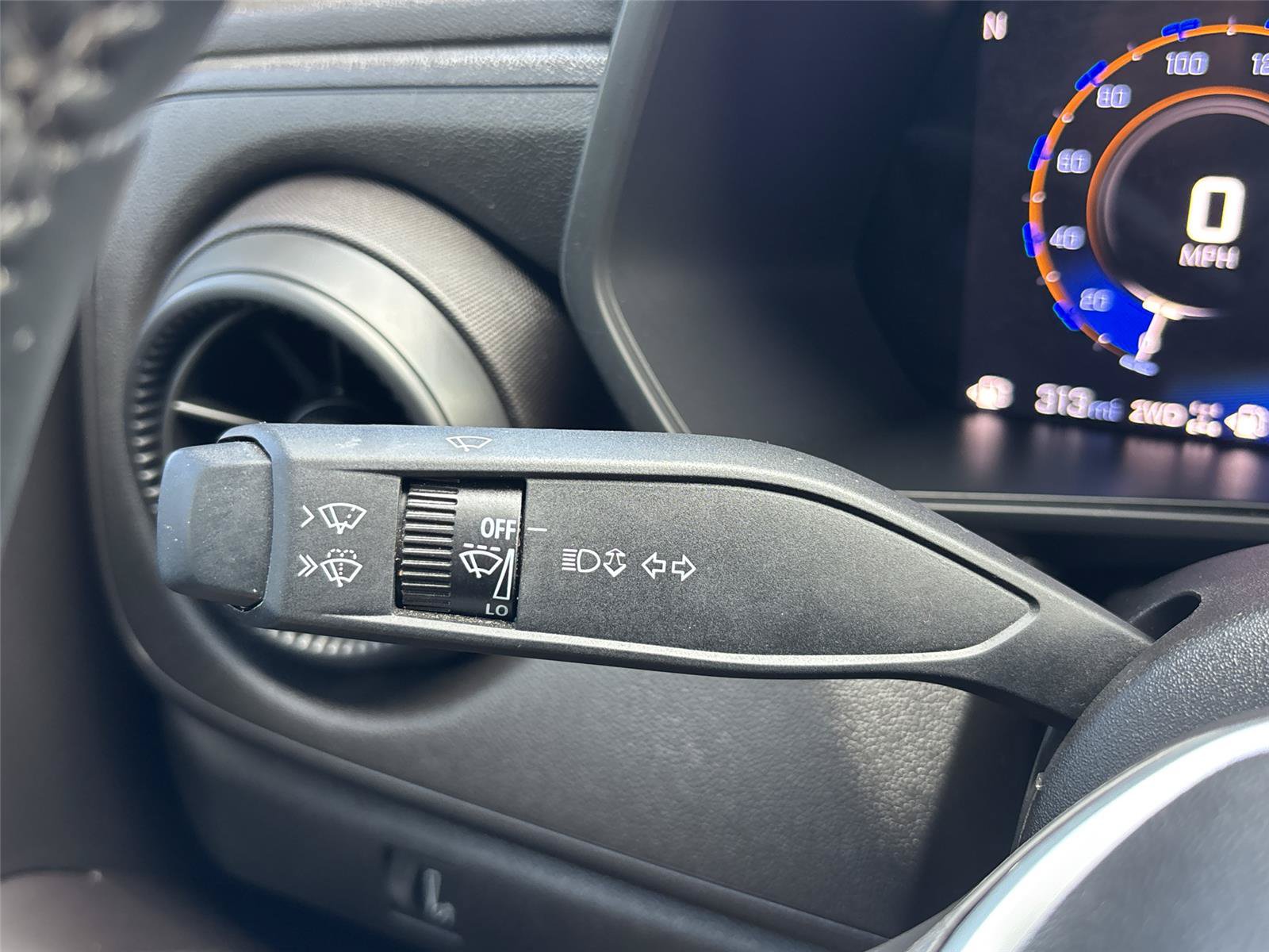 Used 2026 Chevrolet Colorado Trail Boss AWD/4WD image 9