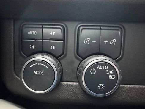 Used 2023 Chevrolet Tahoe Z71 image 21