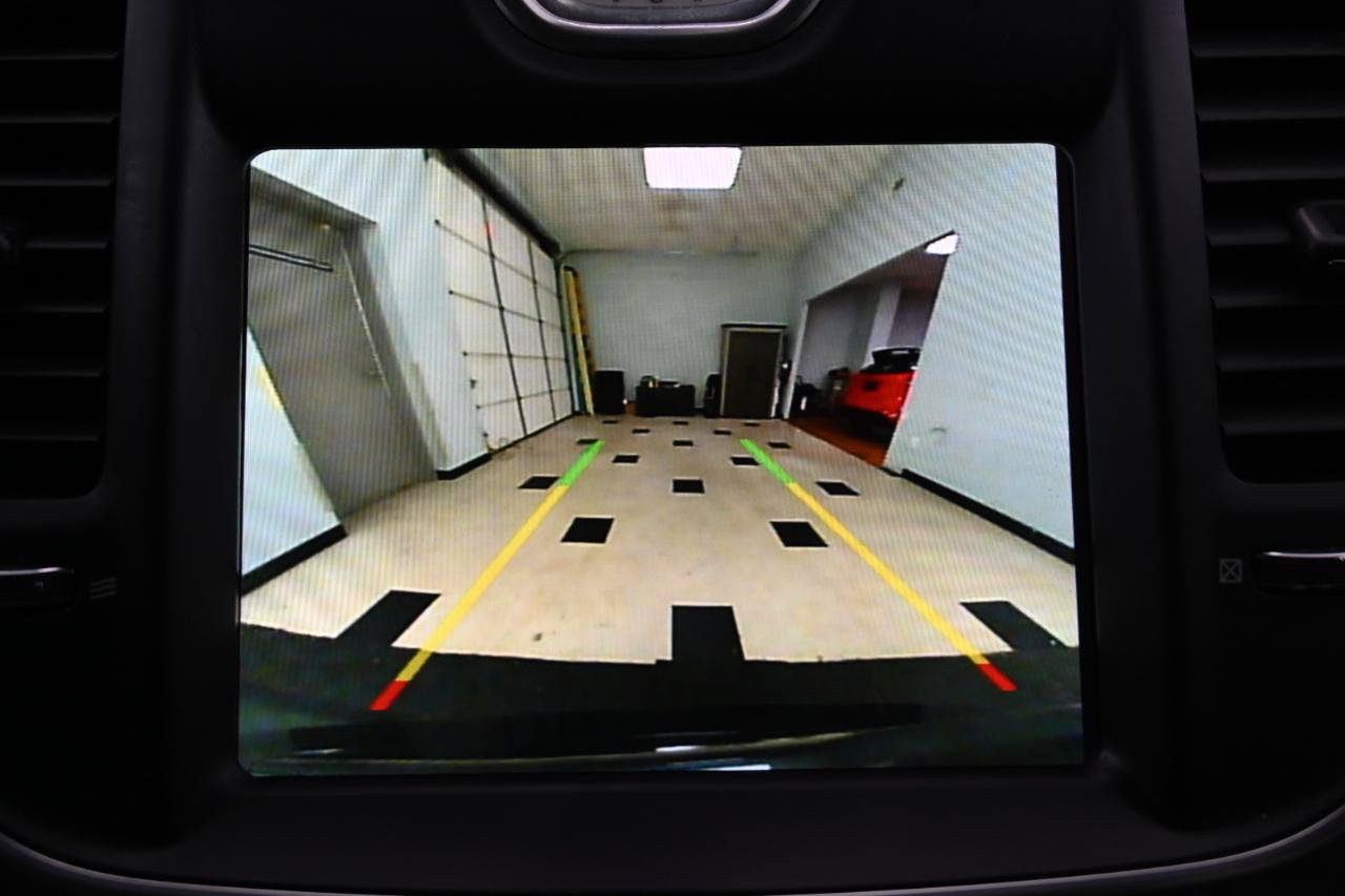 Used 2021 Chrysler 300 Touring L RWD image 29