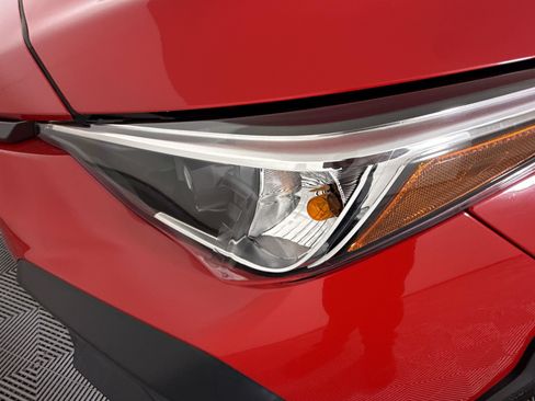 Used 2024 Subaru Crosstrek 2.0i Premium AWD/4WD image 12