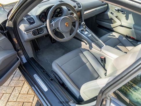 Used 2014 Porsche Cayman image 15