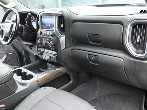 Used 2019 Chevrolet Silverado 1500 RST AWD/4WD image 27