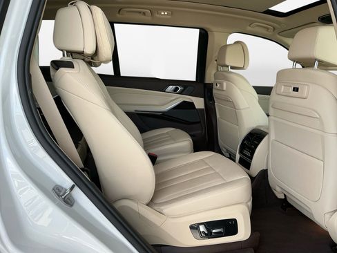 Used 2019 BMW X7 xDrive50i w/ Premium Package AWD/4WD image 15