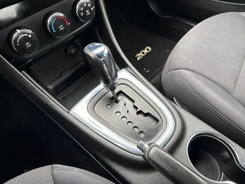 Used 2013 Chrysler 200 LX image 26