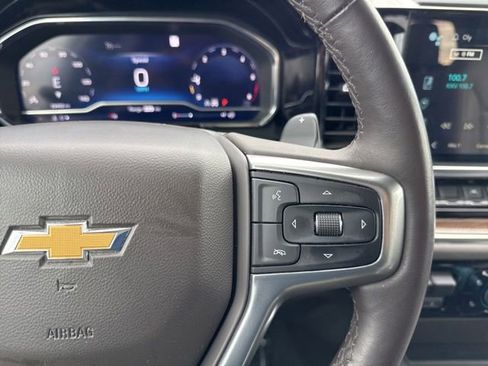 Used 2023 Chevrolet Silverado 1500 LT w/ Leather Package AWD/4WD image 17