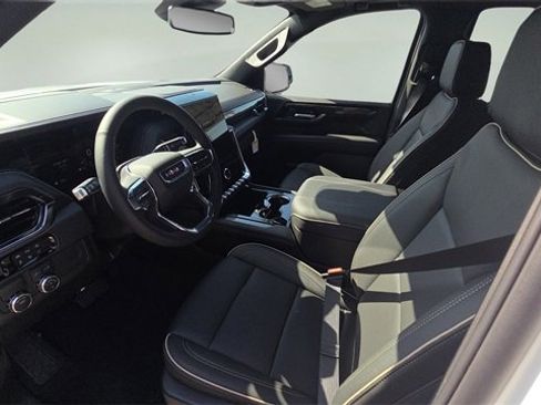 Used 2025 GMC Yukon Elevation w/ LPO, Floor Liner Package image 23