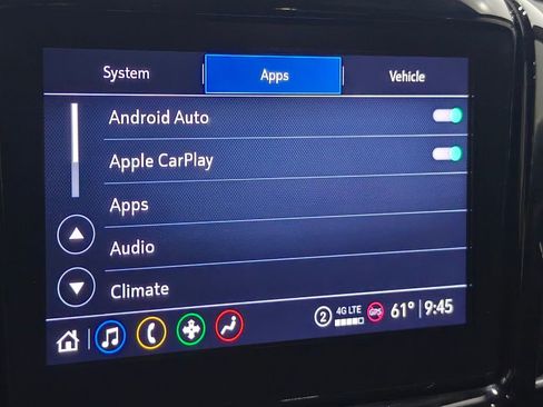 Used 2022 Chevrolet Traverse LT image 43