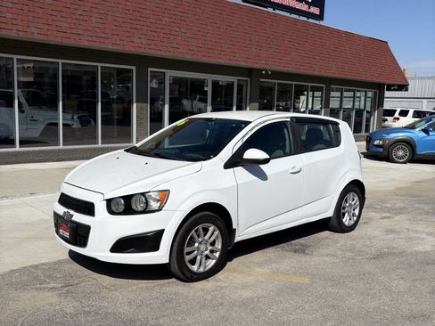 Used 2016 Chevrolet Sonic LS image 3
