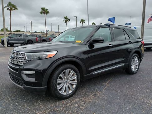 Used 2022 Ford Explorer Limited w/ Equipment Group 301A RWD image 8