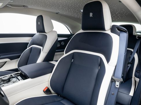 New 2026 Rolls-Royce Spectre image 47