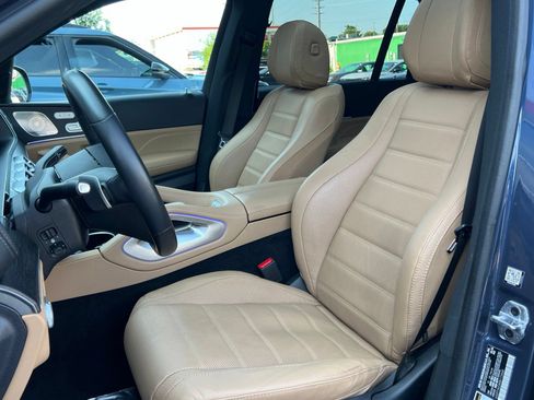 Used 2024 Mercedes-Benz GLS 450 4MATIC image 18
