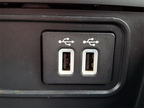 Certified 2019 Ford EcoSport SE w/ SE Convenience Package image 24