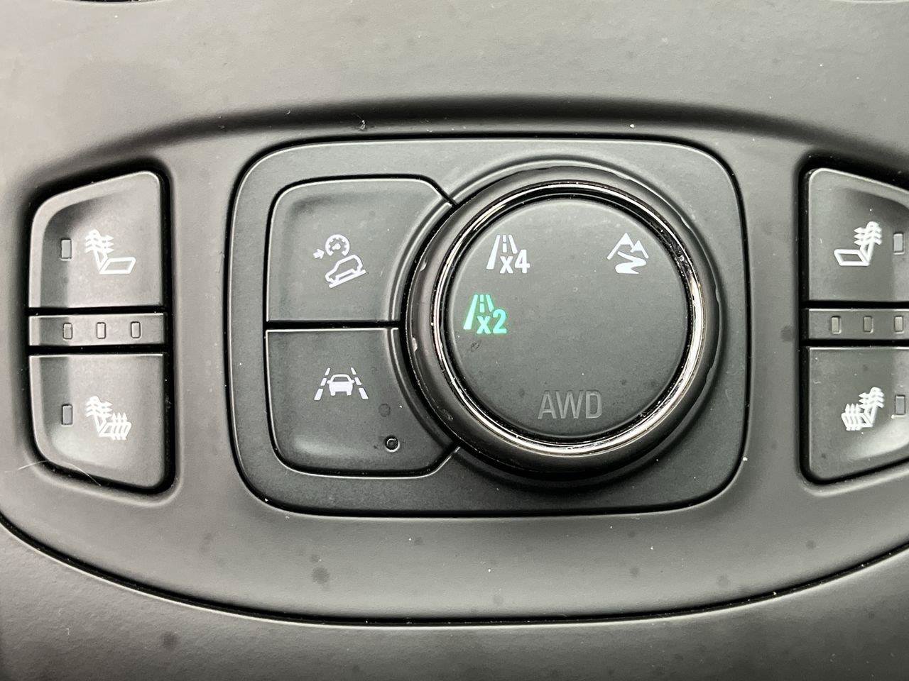 Certified 2023 GMC Terrain SLE w/ Driver Convenience Package AWD/4WD image 19