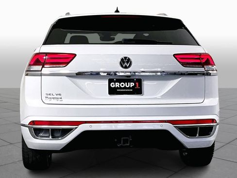 Used 2020 Volkswagen Atlas Cross Sport SEL R-Line image 4