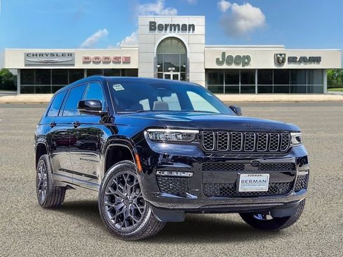 Used 2024 Jeep Grand Cherokee L Summit AWD/4WD image 2