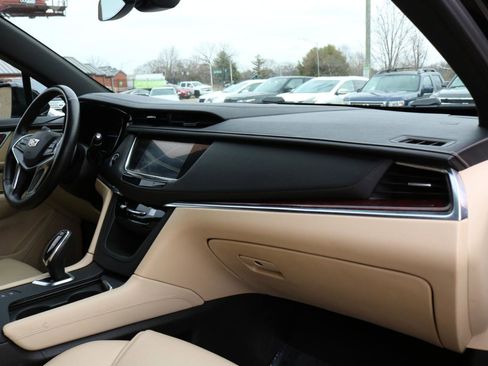 Used 2019 Cadillac XT5 Luxury image 52