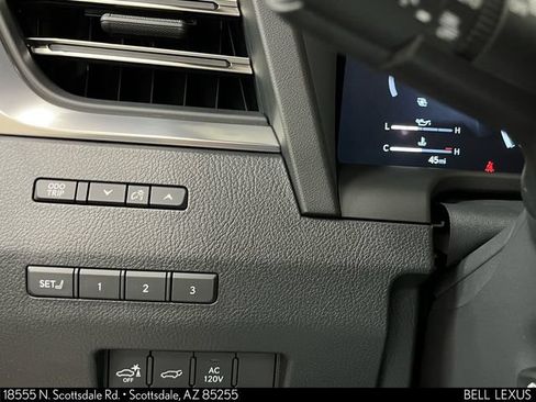 Used 2026 Lexus GX 550 w/ Cold Area Package AWD/4WD image 32