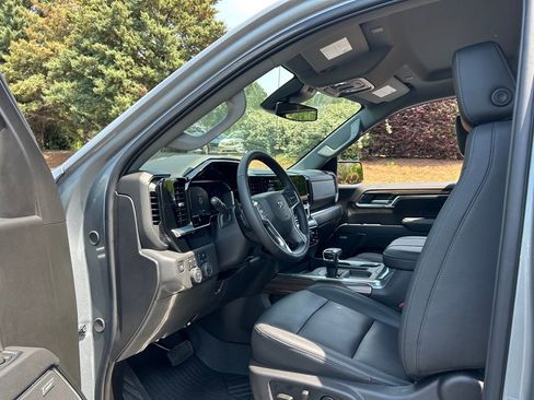 Used 2026 Chevrolet Silverado 1500 LT Trail Boss w/ Convenience Package II AWD/4WD image 43
