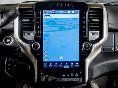 Used 2024 RAM 2500 Laramie AWD/4WD image 23