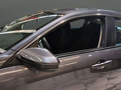 Used 2020 Honda Civic LX image 9