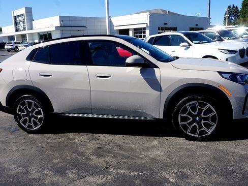 New 2026 BMW X2 xDrive28i image 3
