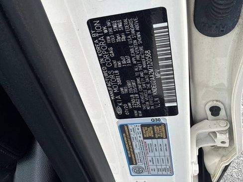 Used 2021 Kia Seltos S FWD image 24