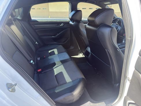 Used 2018 Honda Accord Sport image 20