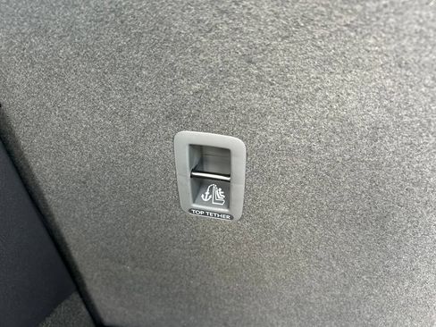 Certified 2026 Volkswagen Tiguan SE FWD image 37