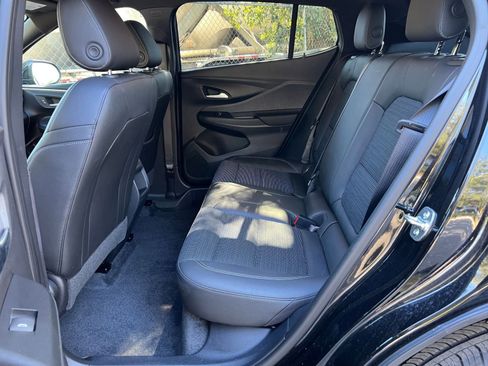 Used 2025 Buick Envista Preferred image 33