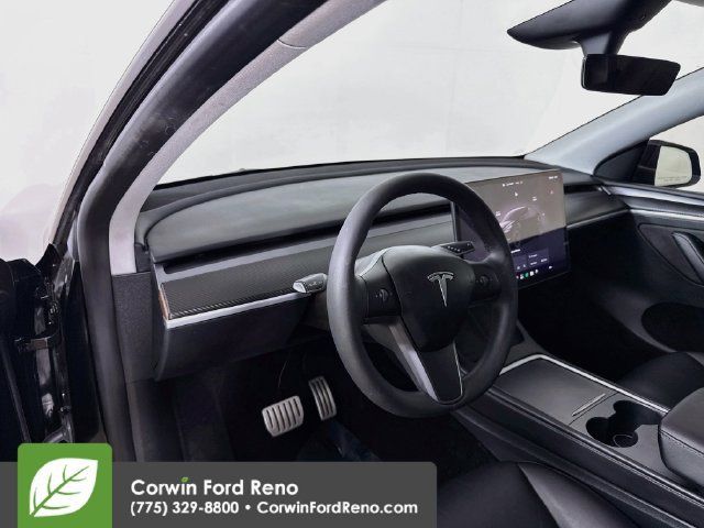 Used 2023 Tesla Model Y Performance AWD/4WD image 10