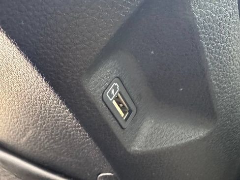 Used 2022 Kia Carnival SX FWD image 34