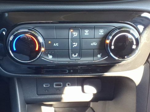 Used 2022 Buick Encore GX Preferred w/ Cold Weather Comfort Package image 24