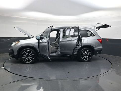 Used 2019 Honda Pilot Touring image 38
