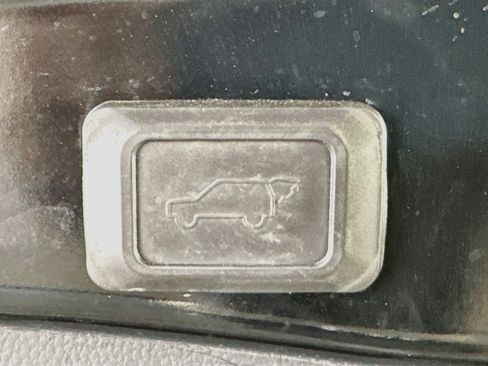 Used 2021 Toyota RAV4 Limited AWD/4WD image 31