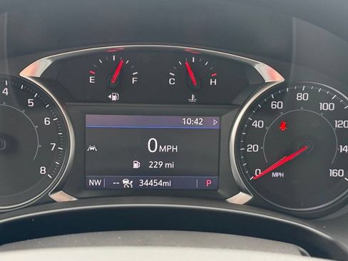 Used 2022 GMC Terrain SLT w/ Elevation Edition FWD image 22