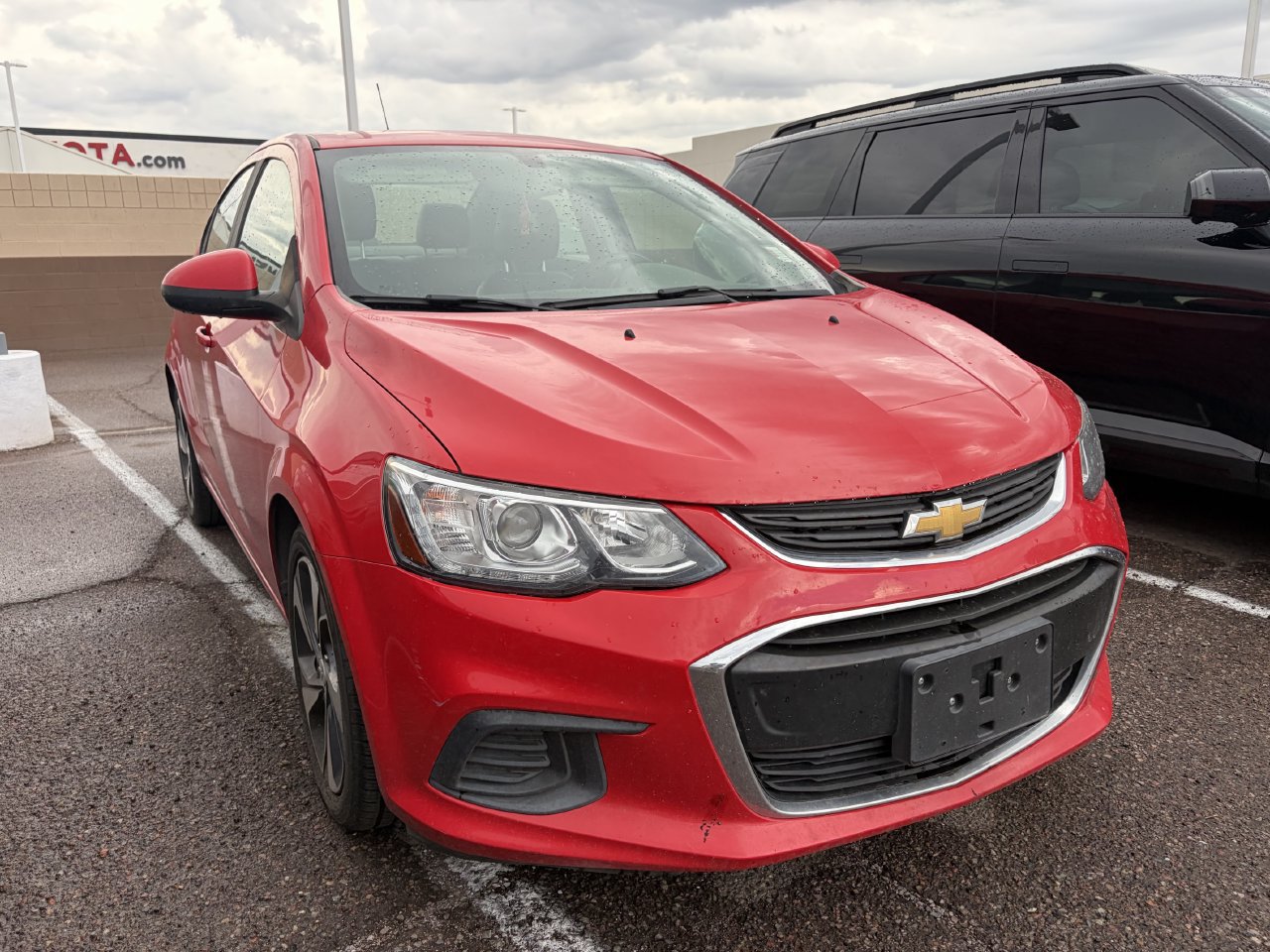 Used 2020 Chevrolet Sonic Premier FWD image 2
