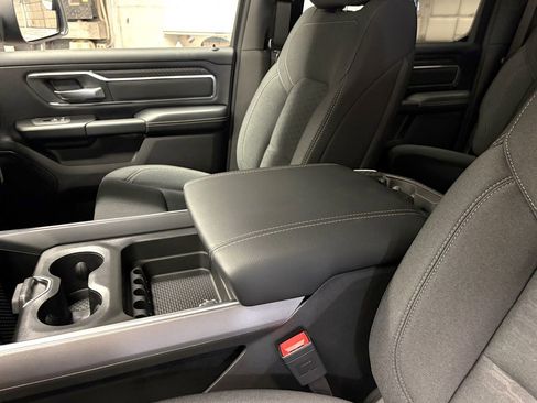 New 2026 RAM 1500 4x4 Crew Cab image 23