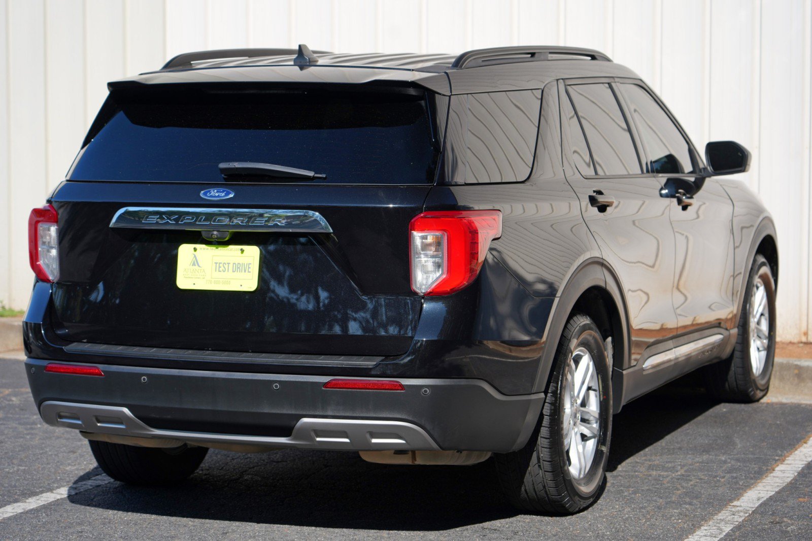 Used 2022 Ford Explorer XLT w/ Equipment Group 202A RWD image 51