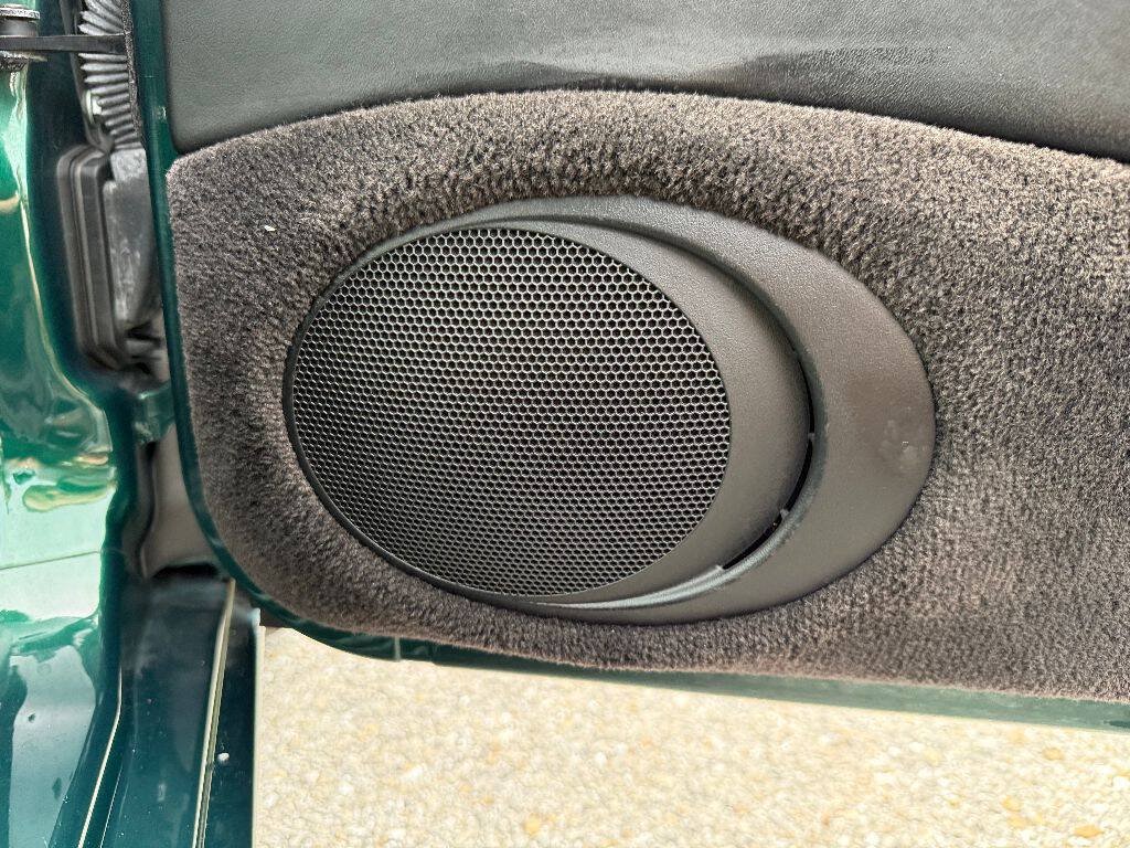 Used 2001 Porsche Boxster RWD image 32