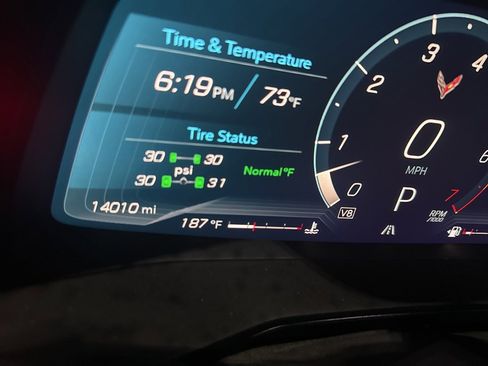 Used 2024 Chevrolet Corvette Stingray Premium Conv w/ Z51 Performance Package image 20