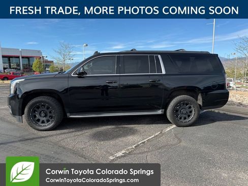 Used 2016 GMC Yukon XL SLT w/ Open Road Package image 4