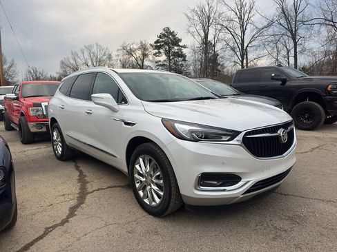 Used 2021 Buick Enclave Premium w/ Sun and Sites Package image 4