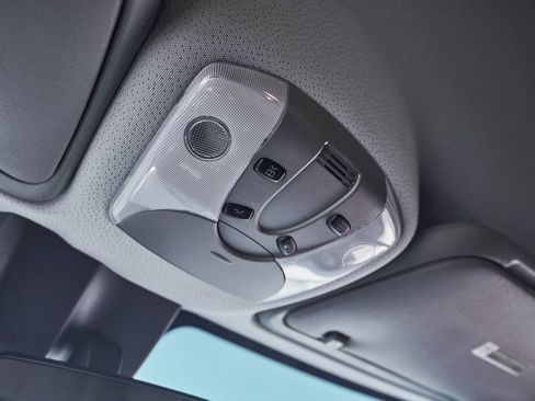 Used 2018 Mercedes-Benz Sprinter 2500 image 62